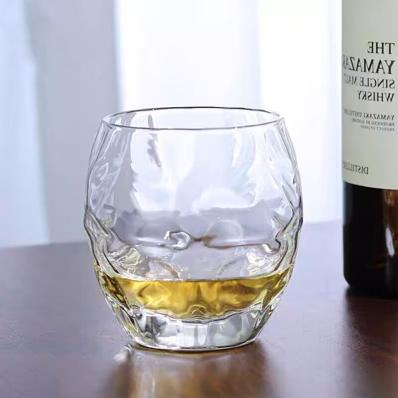Copo de uísque em relevo, alta - Wine Beer Spirits avaliação e preço